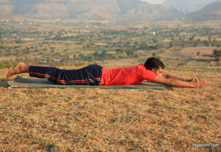 boat-pose-prone-step